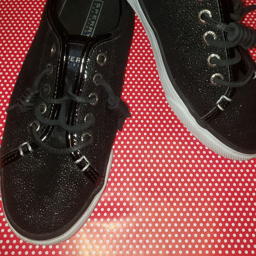 SPERRYS - Picture 6 of 6